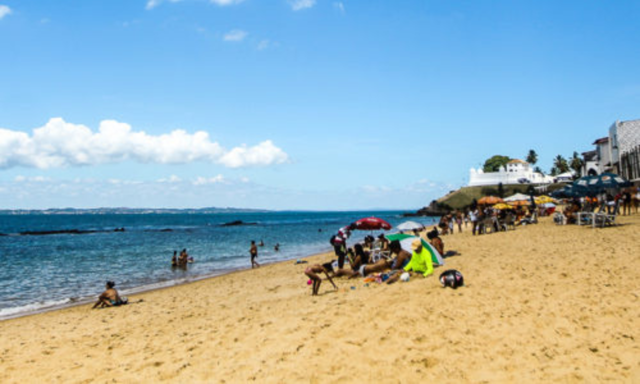 Corpo de homem é encontrado por banhistas na praia de Boa Viagem.Foto: Reprodução | Secom