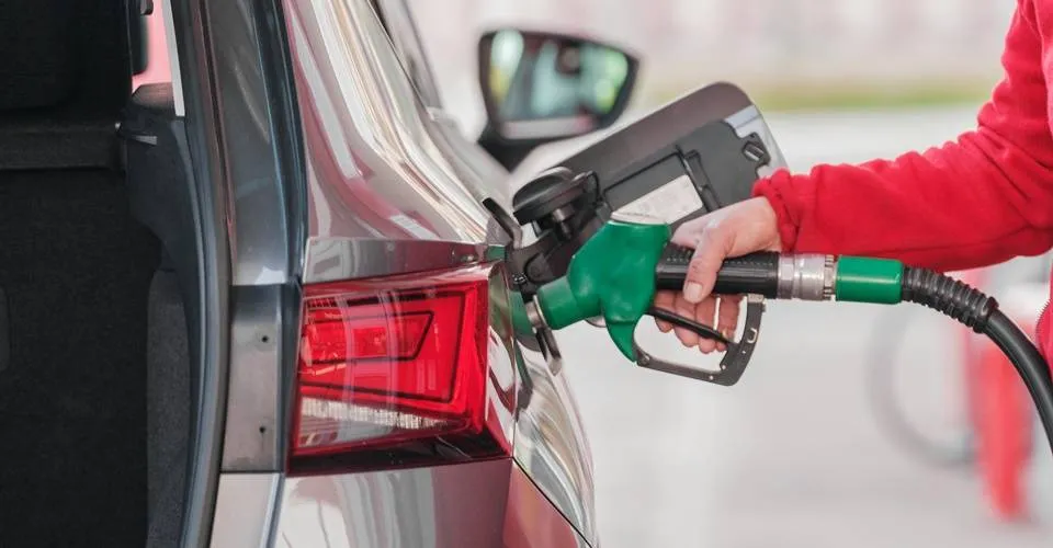'Vai diminuir': Acelen anuncia redução no preço da gasolina na Bahia