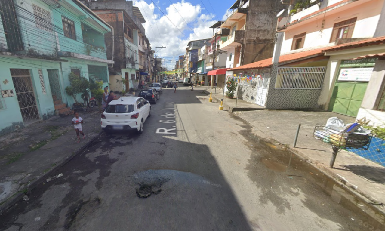 Jovem é executado dentro de casa. Foto: Google Street View