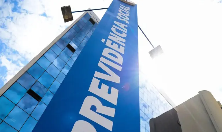 STF cancela tese jurídica da revisão da vida toda do INSS; entenda