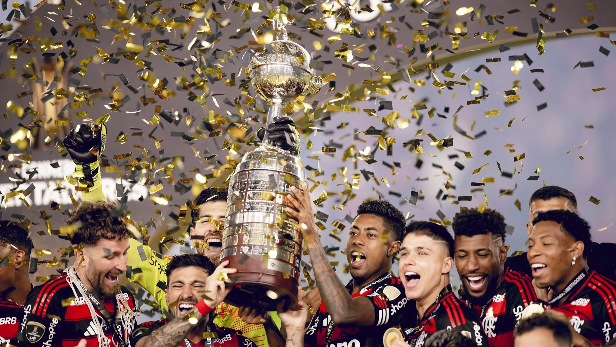 Brasil iguala Argentina no topo da Libertadores após título do Flamengo