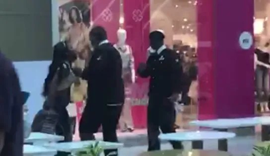 Confusão entre clientes e funcionária de shopping de Salvador termina em polícia; veja vídeo