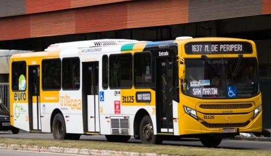 Deslizamentos de terra alteram percurso de ônibus na Estrada Velha de Periperi
