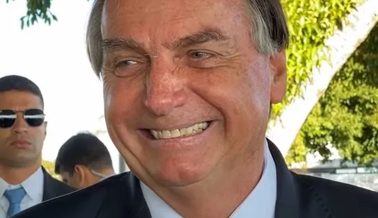 "Está se achando o máximo’, diz Bolsonaro após governador assumir que é gay