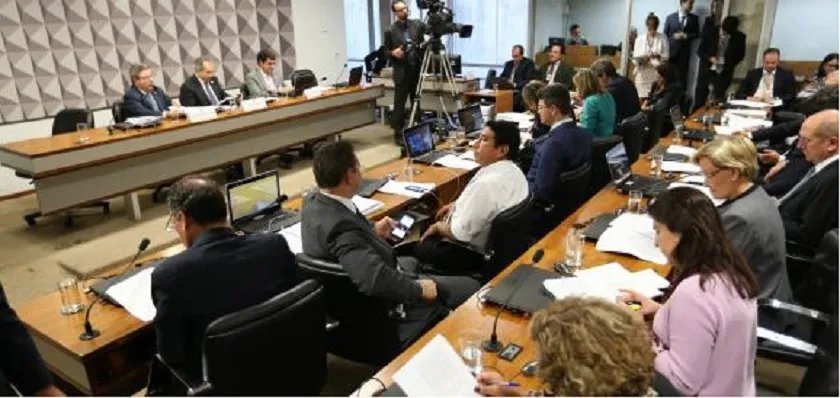 IMPEACHMENT DA PRESIDENTE: Senadores começam hoje a discutir relatório pela admissibilidade do processo