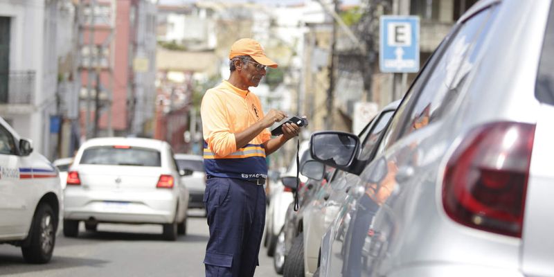 Em Salvador, a Zona Azul é gerenciada pela Transalvador, e existem alguns aplicativos credenciados para essa função, como o ZUL e o FAZ/Foto: Divulgação do Aplicativo Zona Azul