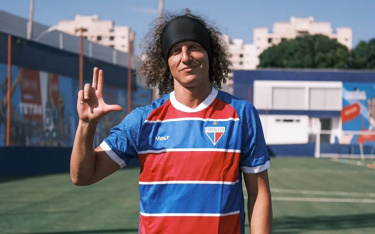 David Luiz se manifesta e nega acusações de traição