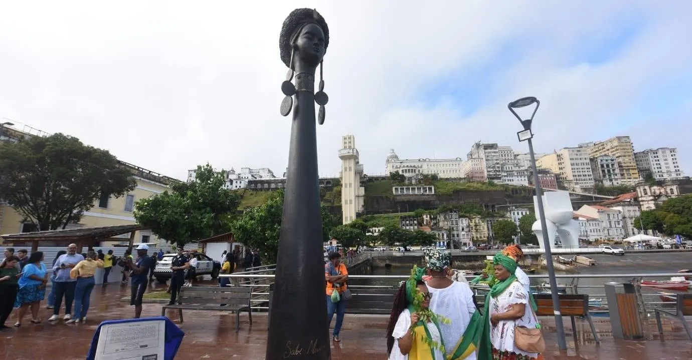 Praça Cairu, no Comércio, passa a se chamar Praça Maria Felipa em homenagem a heroína do 2 de Julho