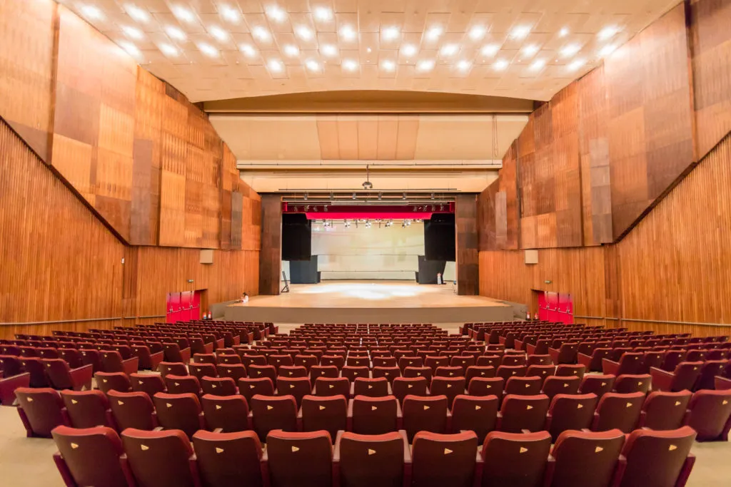 Governo da Bahia anuncia que Sala Principal do TCA deve ser reaberta em 2026