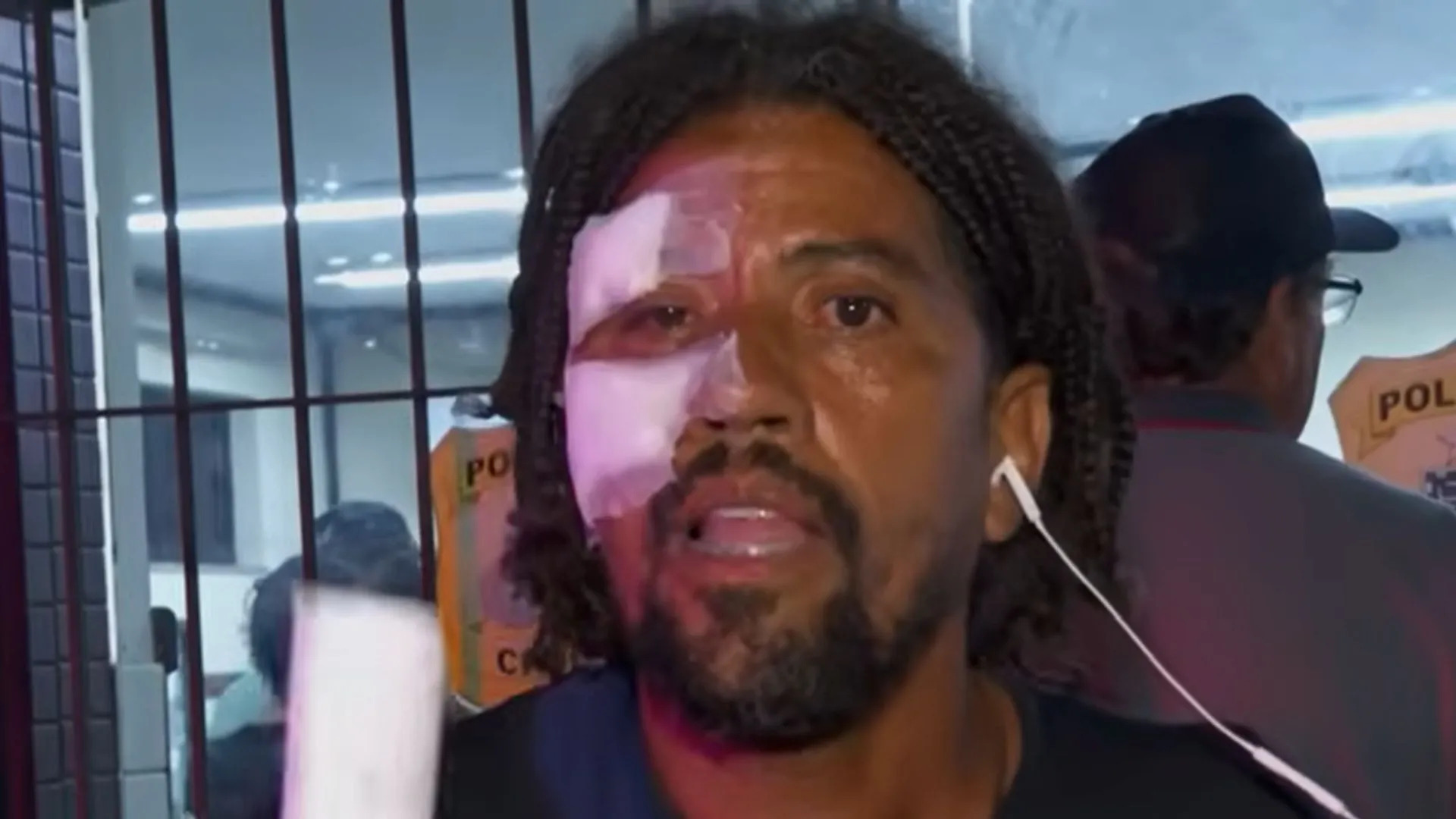 Entregador agredido em condomínio de Lauro de Freitas. Foto: Reprodução | TV Aratu 