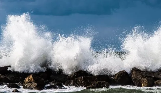 Marinha alerta aos baianos que mar não está para banhistas; confira boletim completo