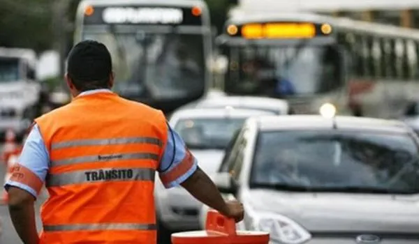 Saiba onde é proibido dirigir e estacionar durante o domingo de Furdunço