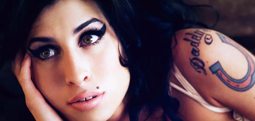 Pai de Amy Winehouse anuncia que fará o seu documentário sobre a cantora