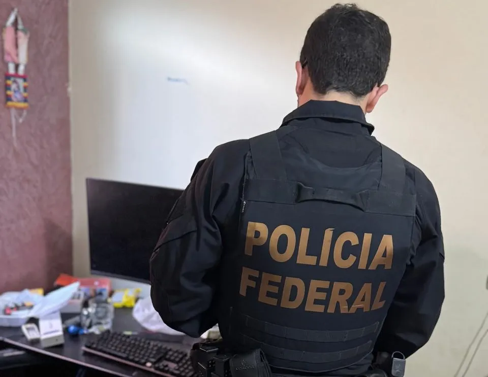 Homem já havia sido preso anteriormente por crimes de estupro de vulnerável e compartilhamento de material de abuso sexual infantil