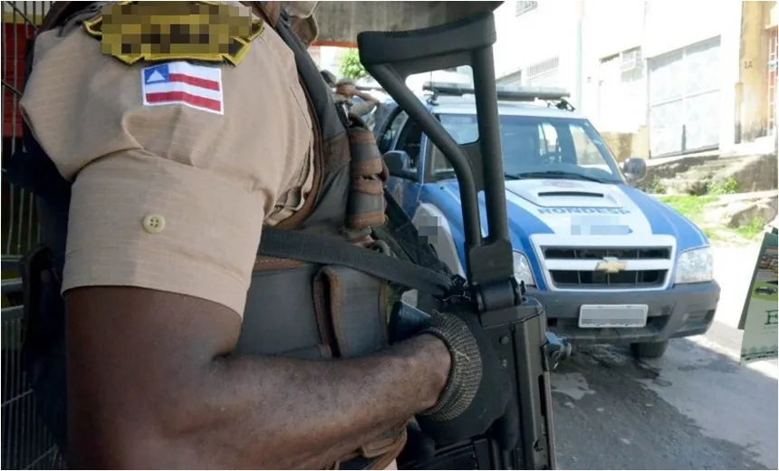 Suspeito morre baleado depois de tentar assaltar policial, em Alagoinhas