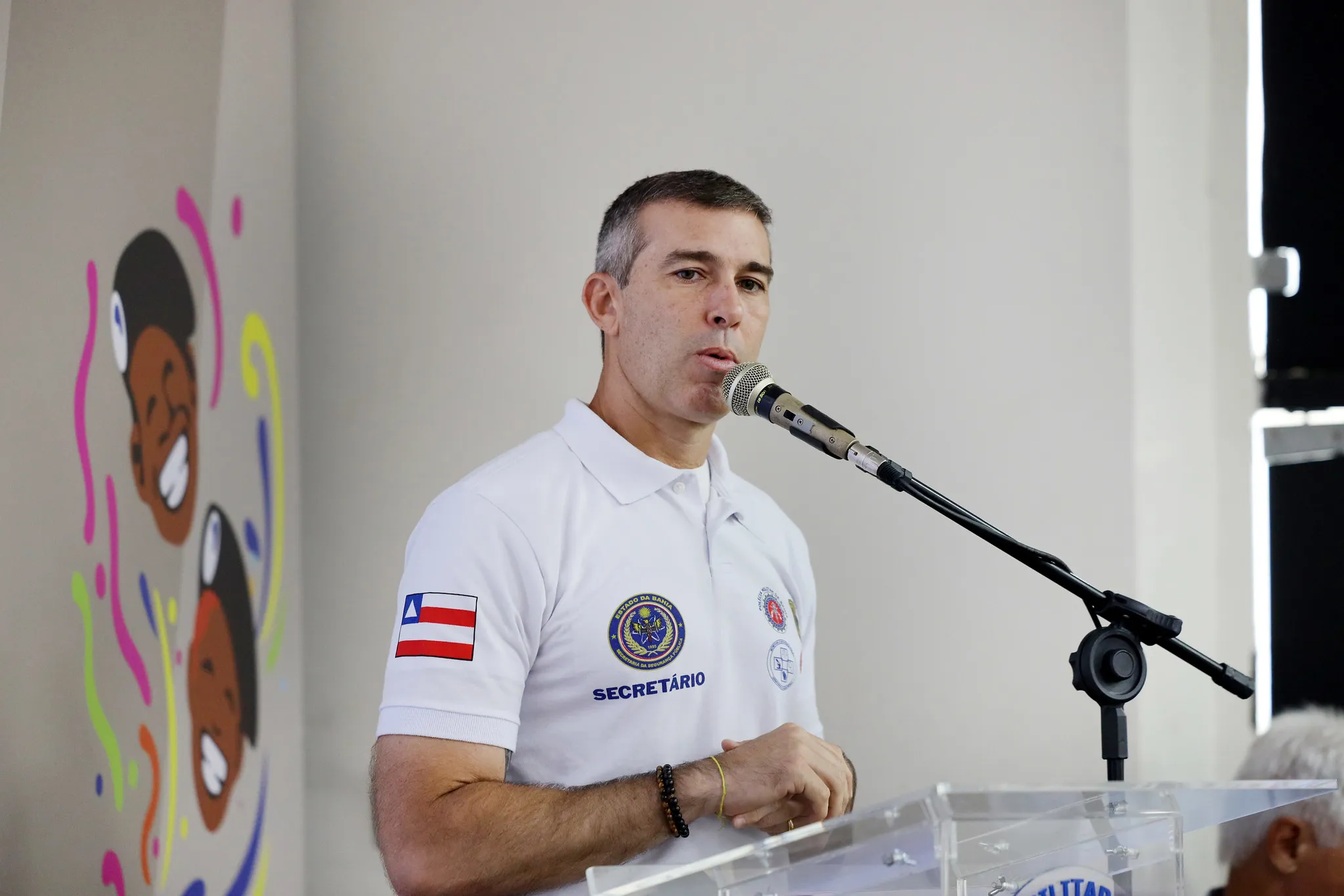 Adolescente é apreendido por criar perfil fake do secretário de Segurança da Bahia