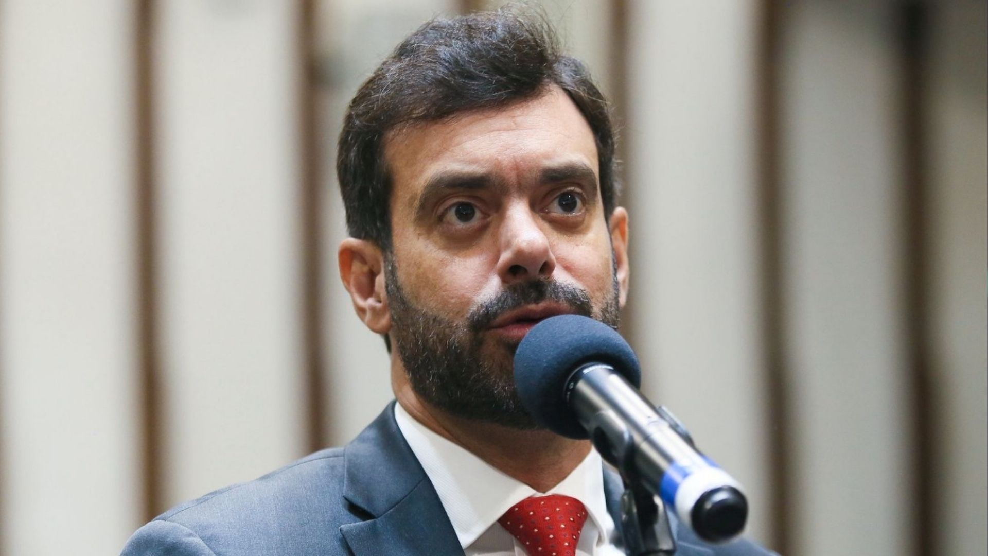 Tiago Correia apresenta proposta para refor&ccedil;ar seguran&ccedil;a nas estradas baianas