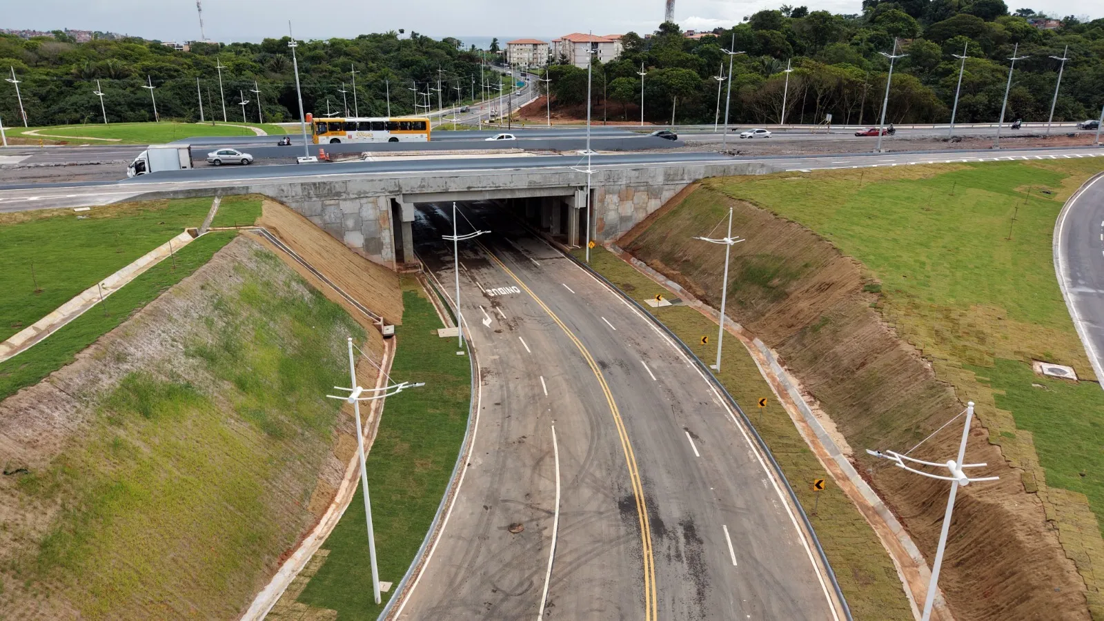 Veja como está funcionando o transporte durante as obras do VLT na Calçada