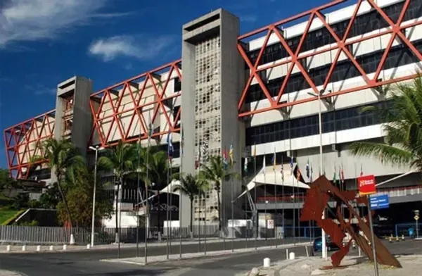 Antigo Centro de Convenções de Salvador é leiloado por R$ 138 milhões