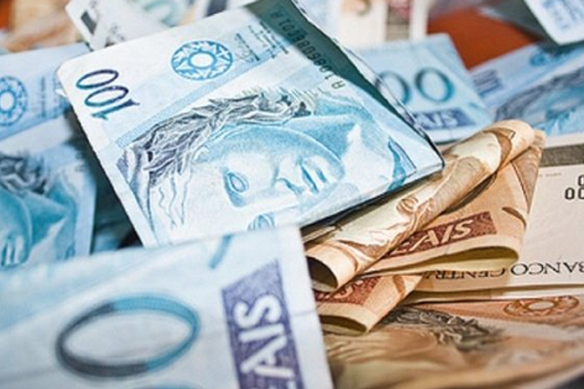 Mais de 150 mil trabalhadores ainda não sacaram abono do PIS| Foto: Ilustrativa  