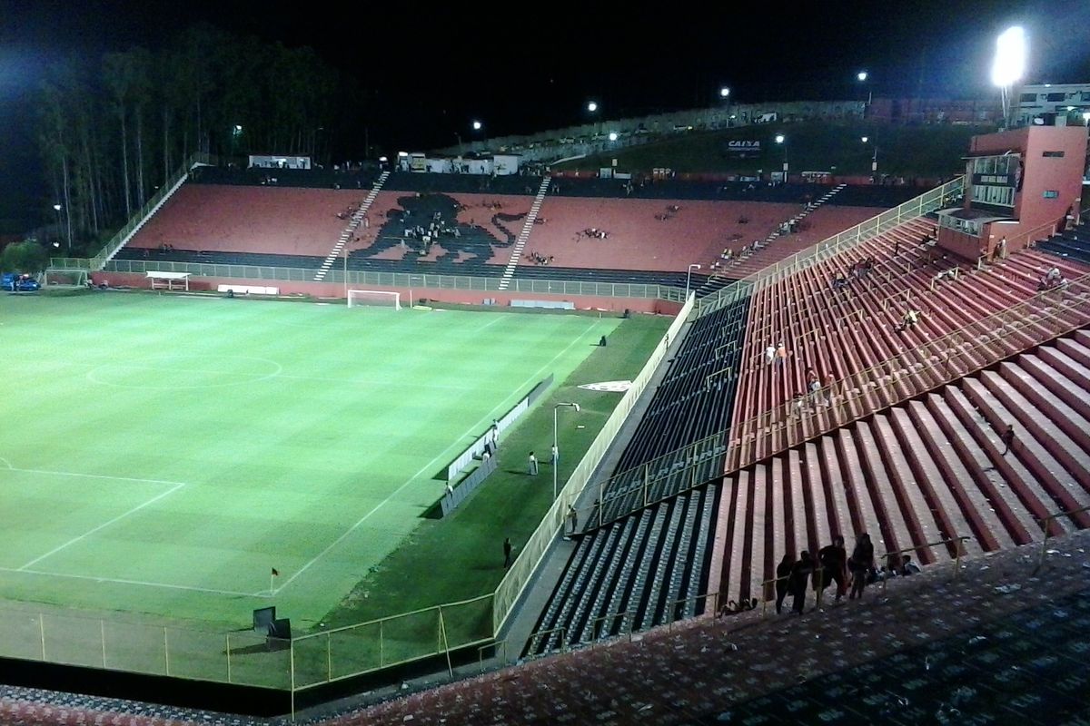 Vit&oacute;ria e Chapecoense se enfrentam no Barrad&atilde;o, em Salvador. Foto: Ilustra&ccedil;&atilde;o | Wikipedia
