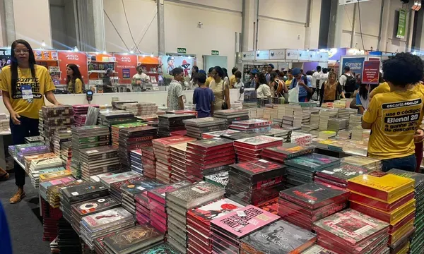 Sábado da Bienal do Livro da Bahia registra um furto de celular