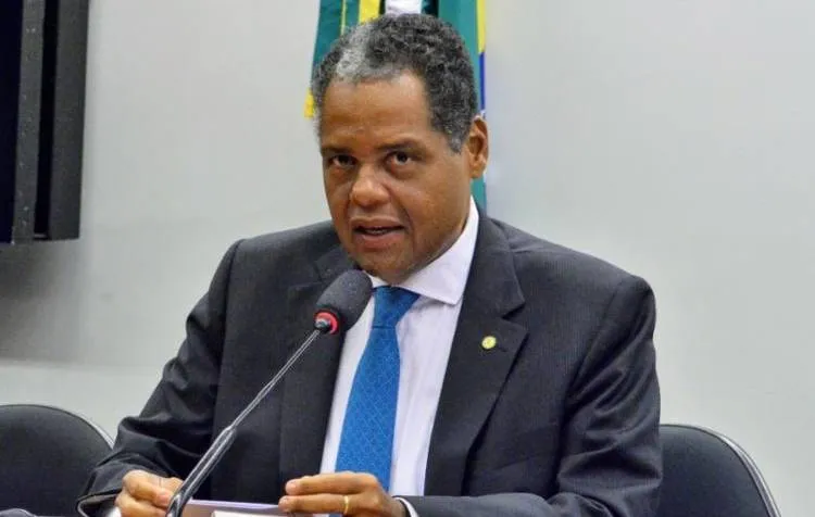 PSD prepara baiano Antônio Brito para suceder Lira na presidência da Câmara