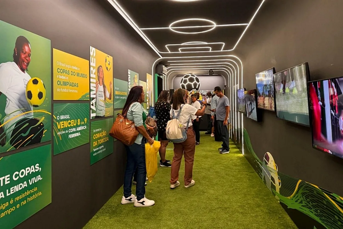 Exposição gratuita ‘Caravana do Futebol Feminino’ chega em Salvador
