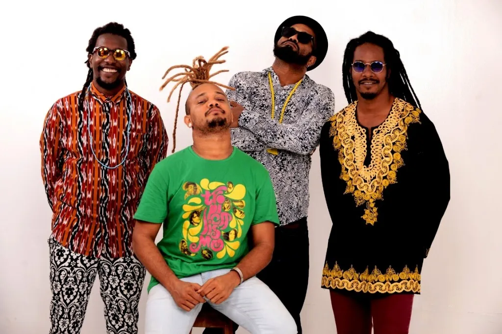 Baile Qual é o pente que te penteia? acontece nessa quinta-feira