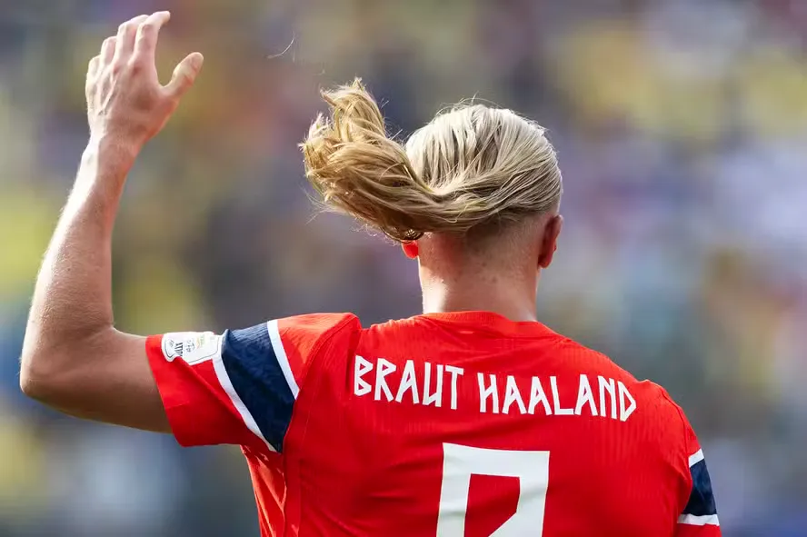 Jogador Erling Haaland pode visitar praia famosa na Bahia; saiba detalhes