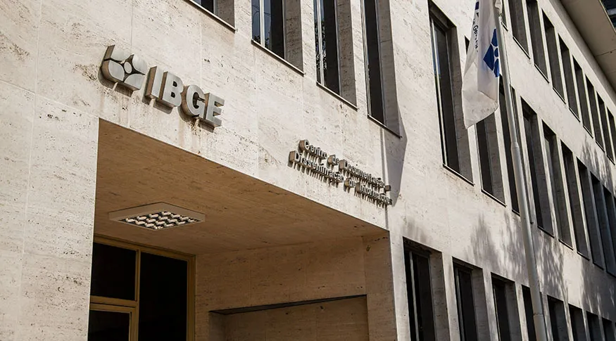 IBGE anuncia novo concurso com salários acima de R$ 4 mil; confira