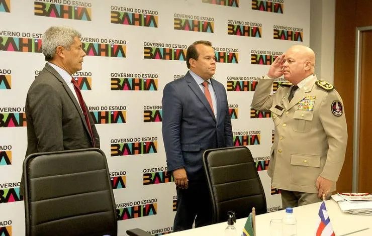 "A ordem é não matar", afirma governador da Bahia sobre operações policiais no estado