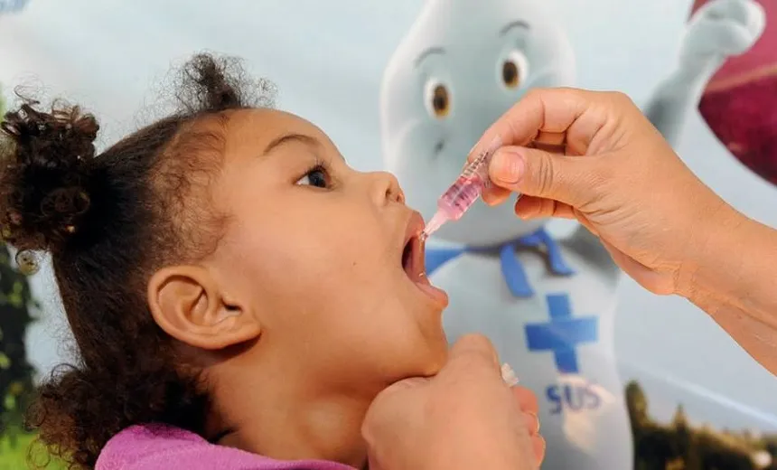 Quase 160 cidades baianas não atingiram a meta de vacinação contra polio e sarampo