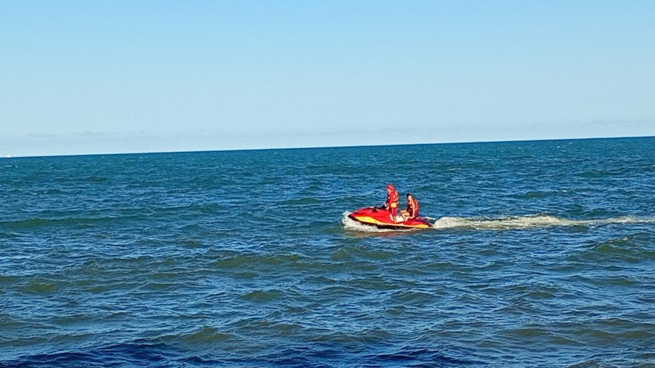 Homem desaparece ap&oacute;s afogamento em praia de Porto Seguro