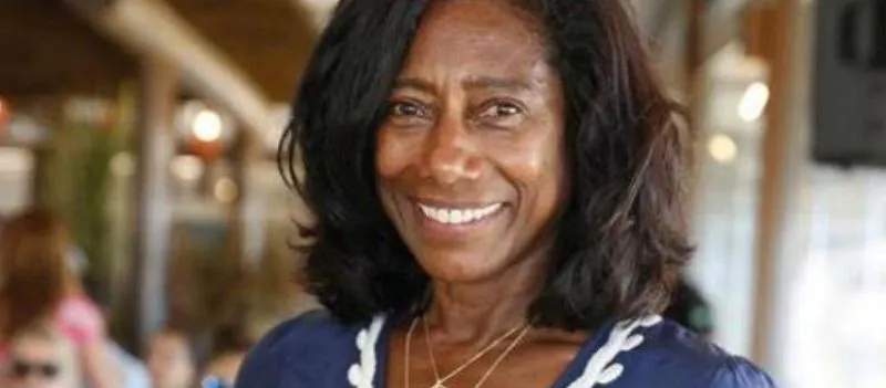 RELACIONAMENTO ABERTO: Glória Maria diz estar “solteira-média” e internet vai a loucura