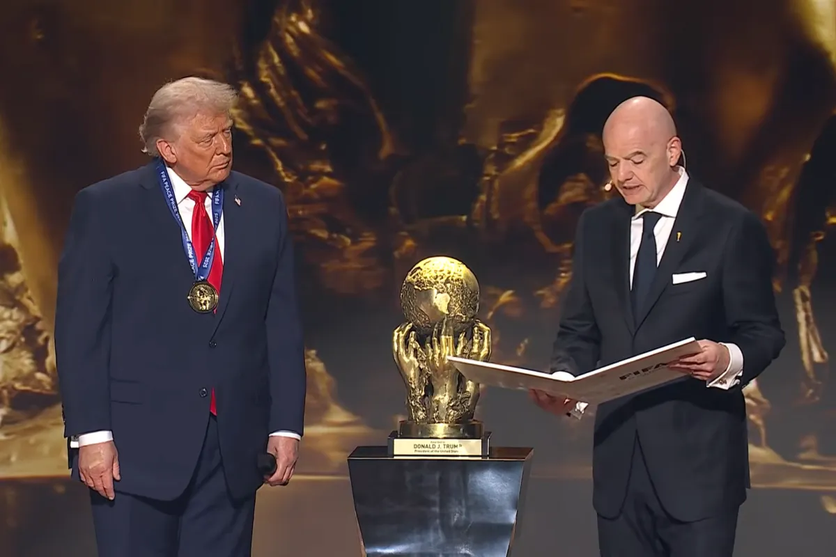 Donald Trump ganha Prêmio da Paz da Fifa durante Sorteio da Copa do Mundo