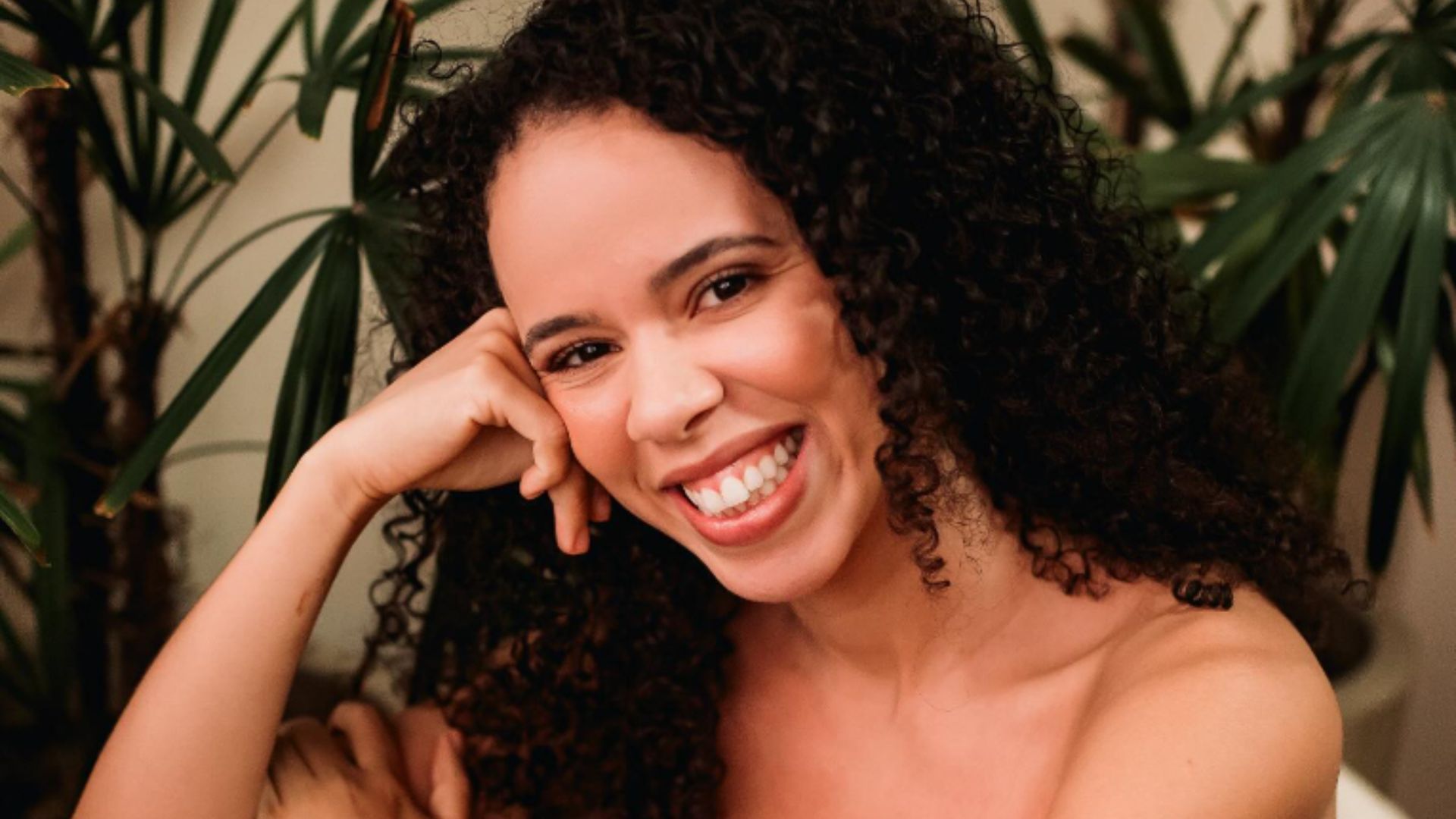 A psic&oacute;loga Maiumi Souza &eacute; a convidada do Aratu T&aacute; On desta quarta-feira (28) | Foto: reprodu&ccedil;&atilde;o/Instagram