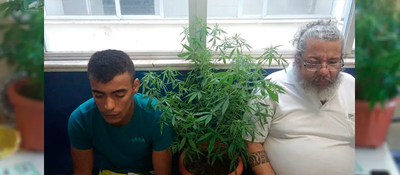 DUPLA FUNÇÃO: Porteiro de escola que coordenava boca de fumo em Mucugê é preso