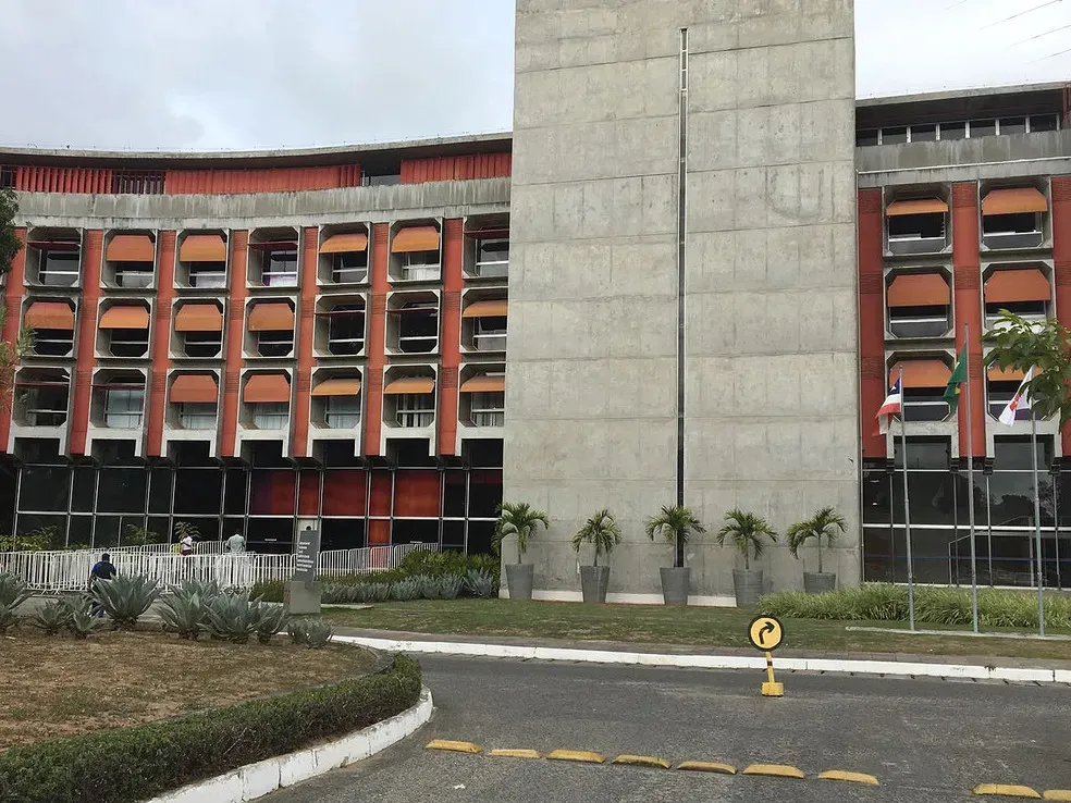 Governo abre inscrições para concurso com salários de até R$ 3,8 mil