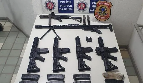 Metralhadora antiaérea e outros armamentos são apreendidos pela PM e PF no Sul da Bahia