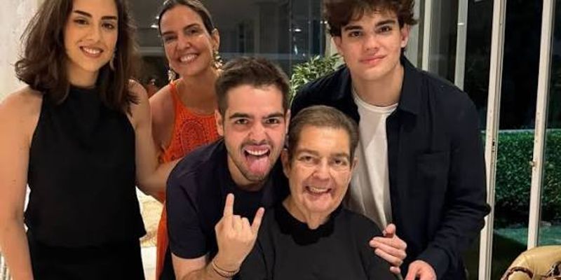 Casada com Faustão desde 2002, Luciana é ex-modelo, produtora e roteirista. Ela atuou diretamente na equipe de produção do marido durante o Domingão/Foto: Redes Sociais 