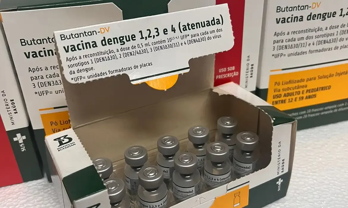 Tomou a vacina do Butantan? Veja os sintomas que exigem atenção