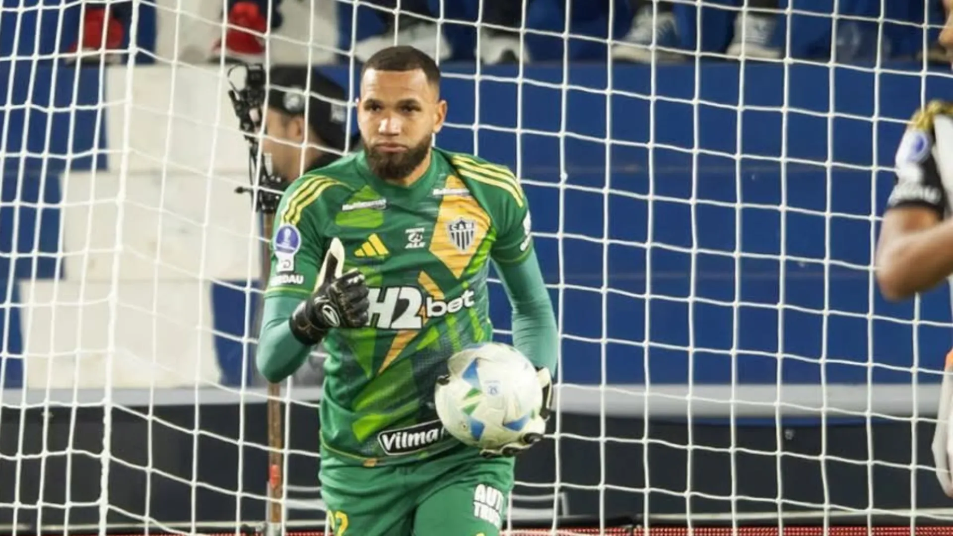 Goleiro do Atlético-MG denuncia violência sexual. Foto: Redes sociais | @atletico e @goleiroeverson