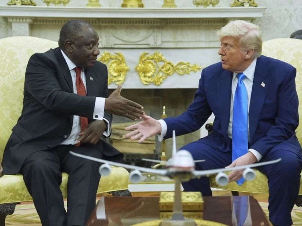 O presidente sul-africano negou acusações e rebateu o vídeo exibido por Trump que justifica o suposto 