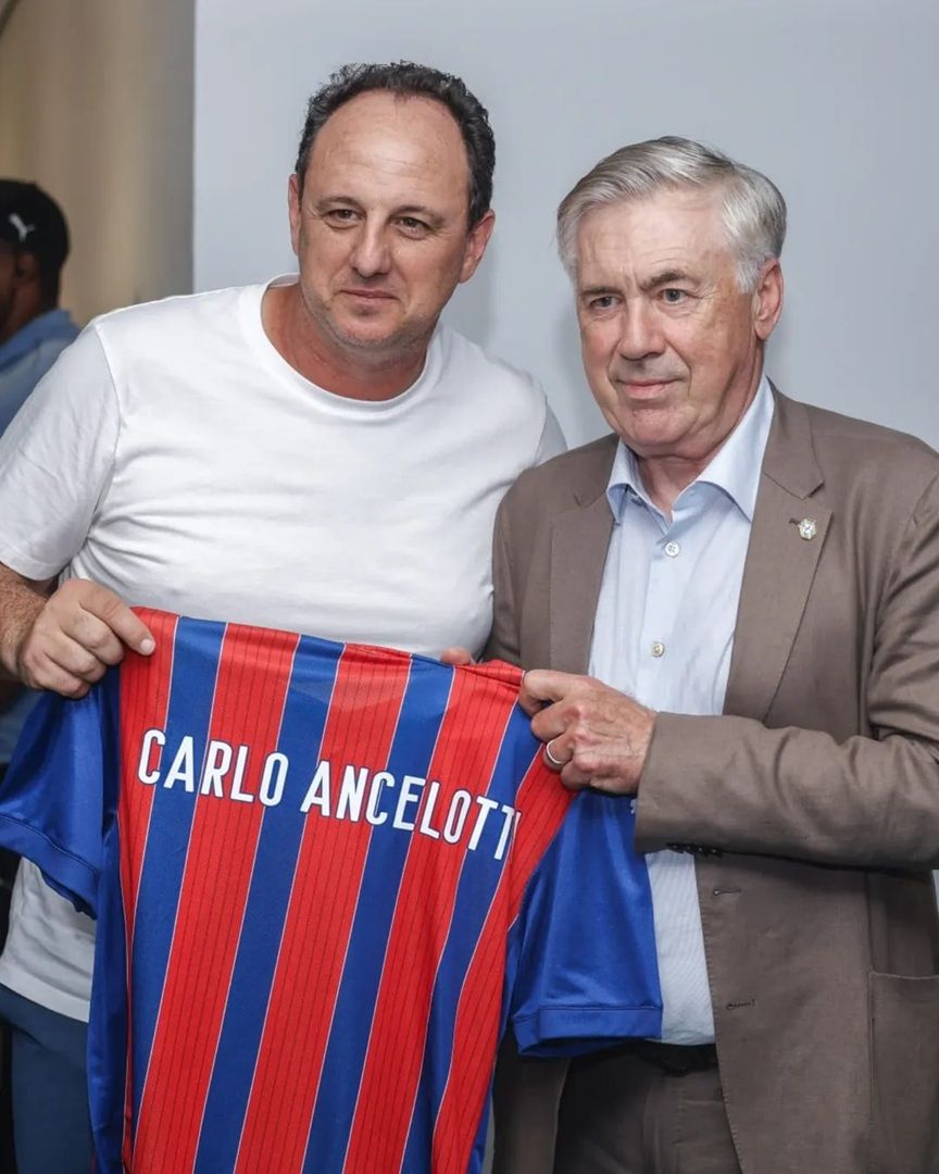 Técnico Da Seleção Recebeu Camisa Do Bahia   Foto Rafael Rodrigues   Ec Bahia