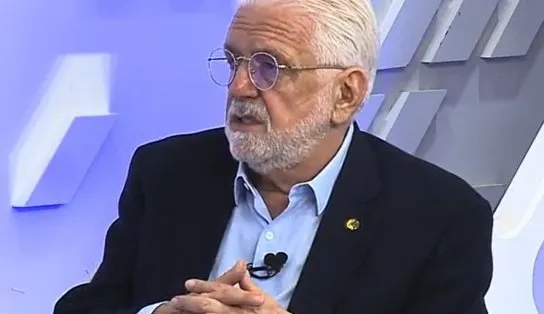 Jaques Wagner responde crítica de ACM Neto e provoca: "macaco nunca olha para o rabo"