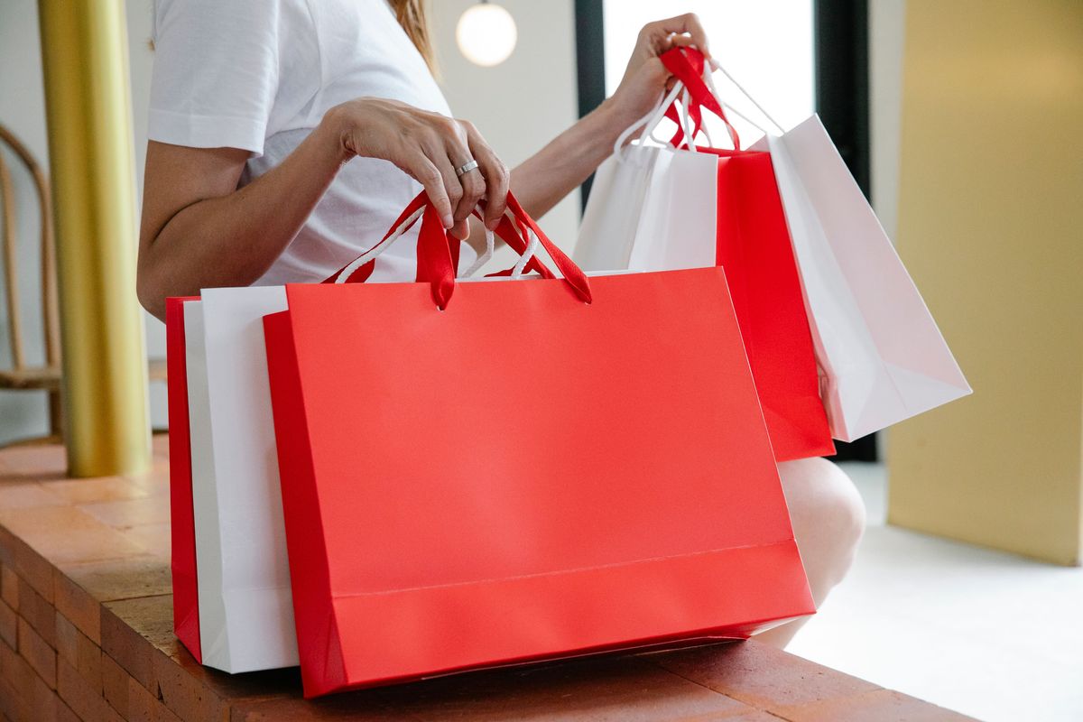 Dia do Comerciário: confira o que abre e fecha em shoppings de Salvador ...