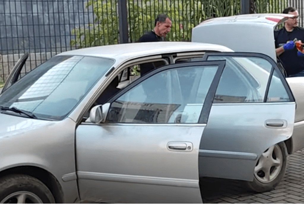 O crime aconteceu dentro do carro de Maicol, onde Vitória Regina foi esfaqueada. Foto: SBT News
