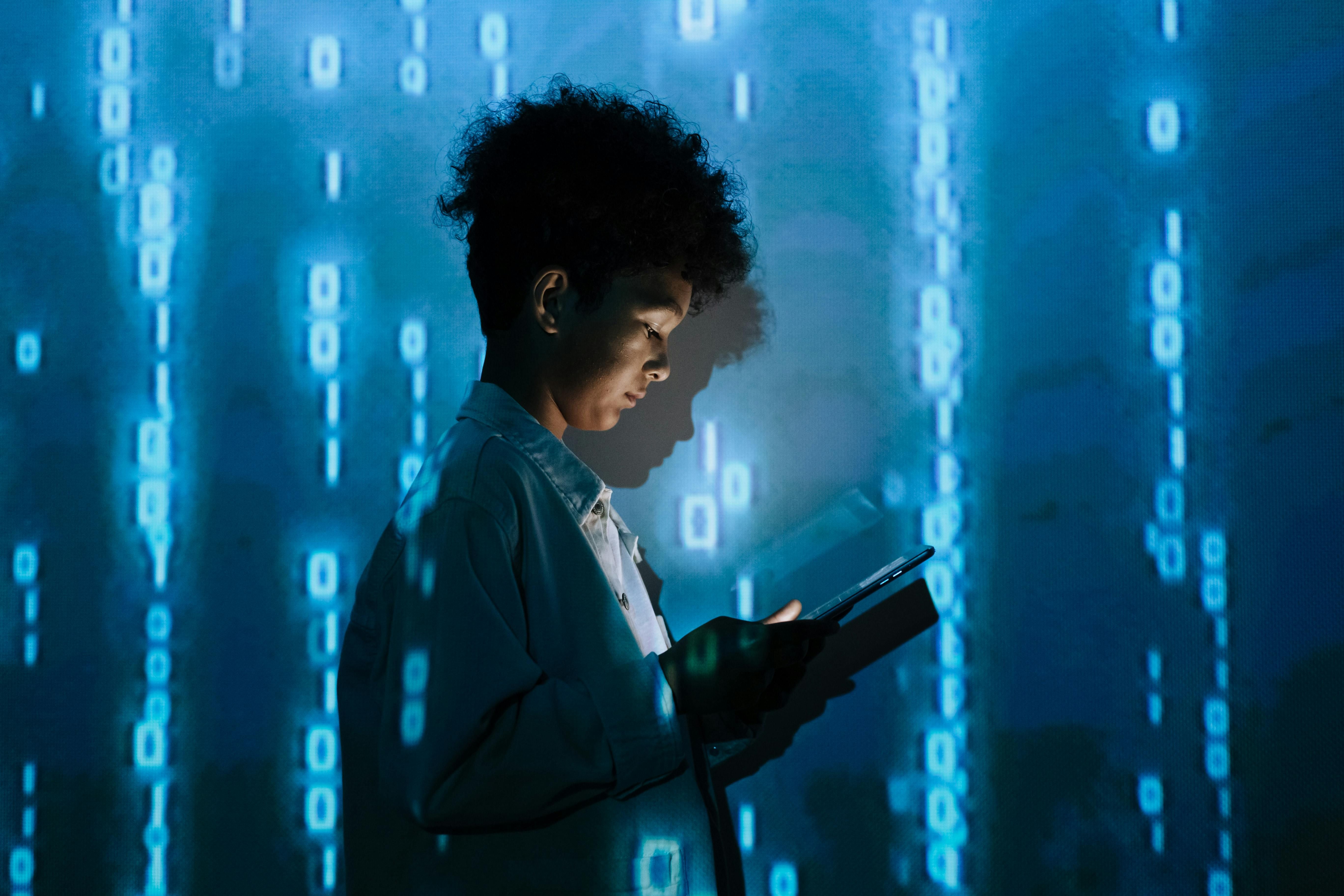 O recurso, segundo a HMD, é uma resposta à crescente preocupação de pais sobre os riscos da exposição precoce à internet. | Foto: Ilustrativa/Pexels