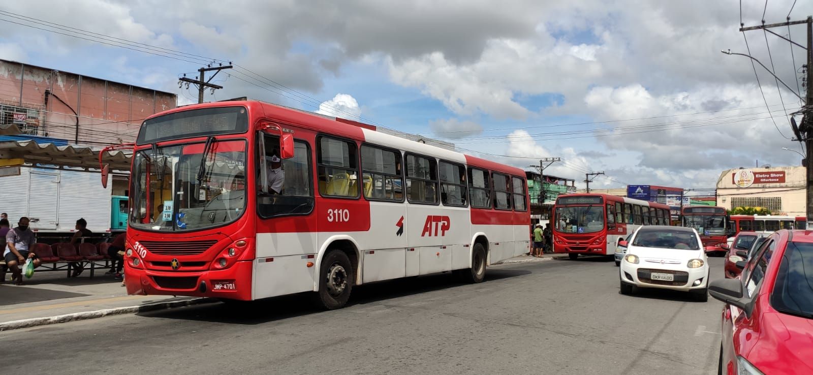 Rodovi&aacute;rios de munic&iacute;pio baiano entram em greve ap&oacute;s atraso de sal&aacute;rios